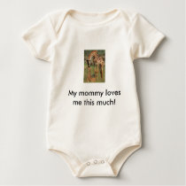 mom kissing baby, My mommy loves me this much! t-shirts