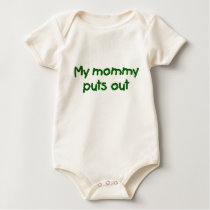 Mommy puts out t-shirts