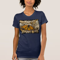 Monarch Butterfly on Ground Black Edge t-shirts