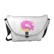 monedero rosado y amarillo descolorado del té o de bolsa de mensajeria 
