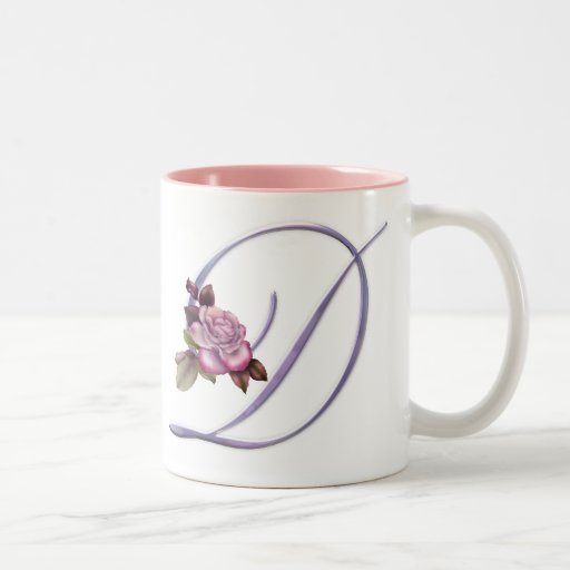 Monograma rosado D de los rosas Taza