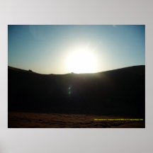 Montar las dunas, safari del desierto de Dubai Poster