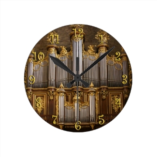 Montpelier organ round clock