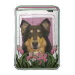 Mothers Day - Pink Tulips - Collie - Caroline Sleeve For MacBook Air