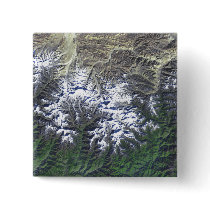 Mount Everest Pin