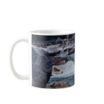 Mount Robson, Canada mugs