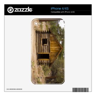 Mountain Cabin Decal For The Iphone 4s