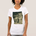 mujer del caballo blanco camisetas