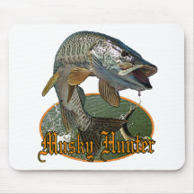 Musky Hunter 9 Mouse Pad