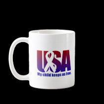 My child keeps us free. USA Blue Red mugs