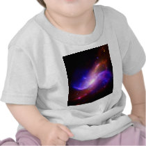NASAs spiral galaxy M106 Shirts