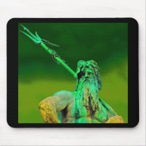 Neptunes Fountain, Alexanderplatz, Berlin(n2b) Mousepad