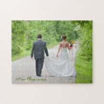 New Beginnings Bride & Groom Walking Puzzle