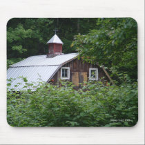 New Hampshire Barn Mousepad