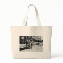 New York City Streetcar, 1913 Canvas Bags