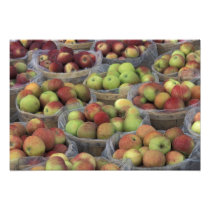 New York State Macintosh apples in baskets