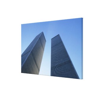 New York, USA. View up at twin towers of the Canvas Print