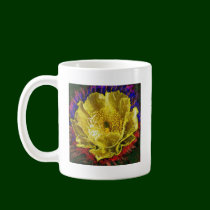 NOVINO - Obsession Gold Floral mugs by doonagiri NOVINO - Obsession Gold Floral mugs