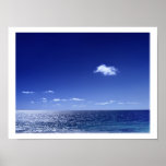 Nube sobre el océano poster