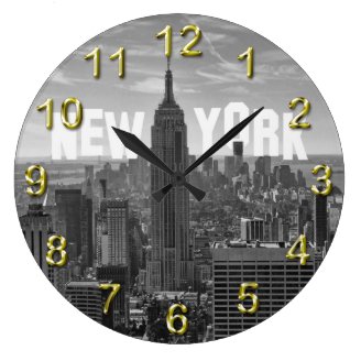 NYC Skyline Empire State Building, WTC BW 2C Round Wall Clocks