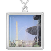 Obelisk, originally from Luxor, erected in 1836 Pendants