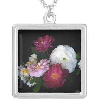 Old Fashioned Roses Pendant