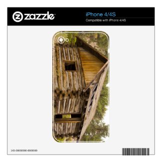 Old Mountain Cabin Skin For Iphone 4
