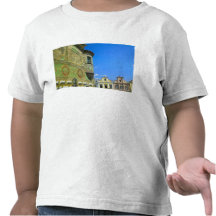 Old town square surrounded by 16th-century shirt