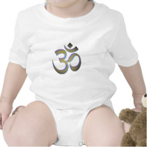 Om t-shirts