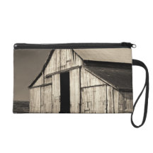 Open Barn.png Wristlet
