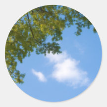 opinión del cielo con el top del árbol etiquetas redondas