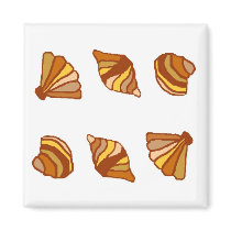 Orange shell row magnet