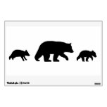 Oso negro con Cubs en el fondo blanco