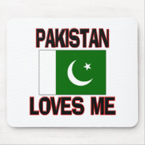 Pakistan Loves Me mousepads