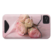 pale roses on pink iphone i.d. credit card iphone 4 id cases