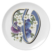 Pansy Initials on a Dinner Plate - "V"