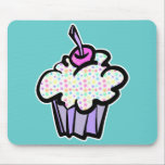 pastel dots cupcake