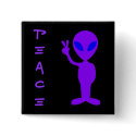 Peace Alien button