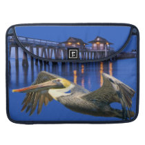 Pelican Pier Rickshaw Flap Sleeve Sleeve For Macbook Pro