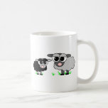 Pequeñas ovejas negras lindas y ovejas de BigGray Taza De Café