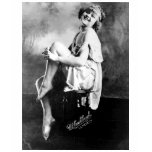 Perfect Girl Vintage Glamour Photo 1909 t-shirts