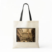 Piazza di Monte Citorio, Rome, Italy classic Photo Tote Bags