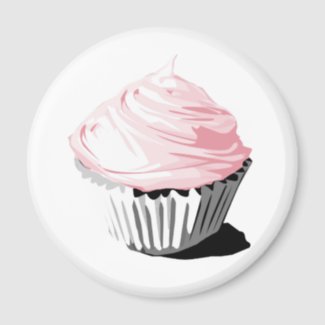 Pink cupcake magnet