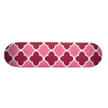 Pink quatrefoil pattern skate board