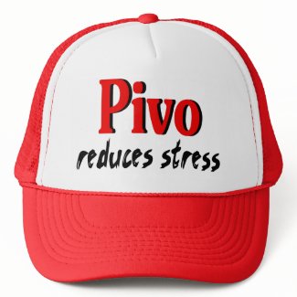 Pivo reduces stress hat
