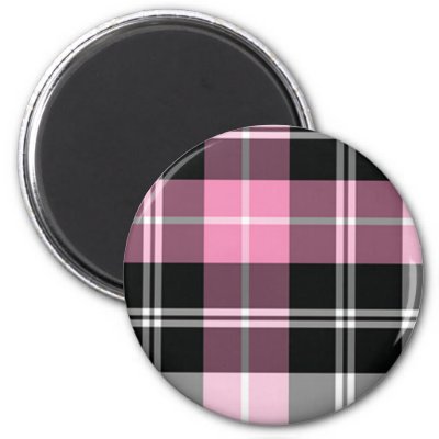 Plaid pink magnet