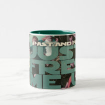 Pointless Concert 2009 mugs