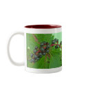 Caneca do Pokeweed canecas by CarolsCamera Caneca do Pokeweed canecas