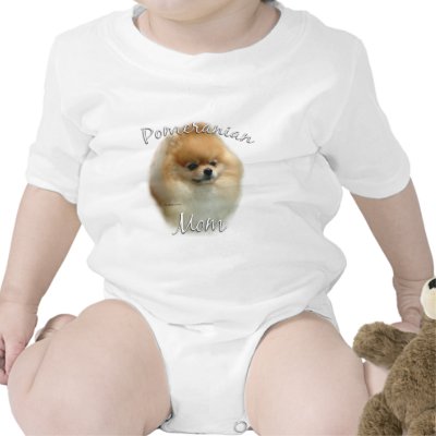 Pomeranian Mom 2 T-shirt by GreyWolfCreation