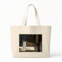 Pompeii - Courtyard with white marble fountains bags